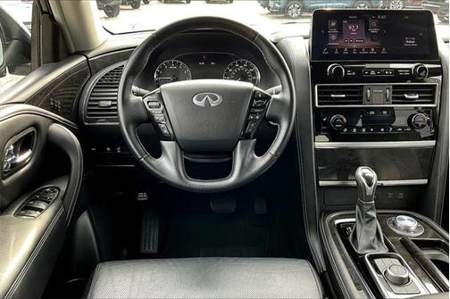 2024 INFINITI QX80 Luxe