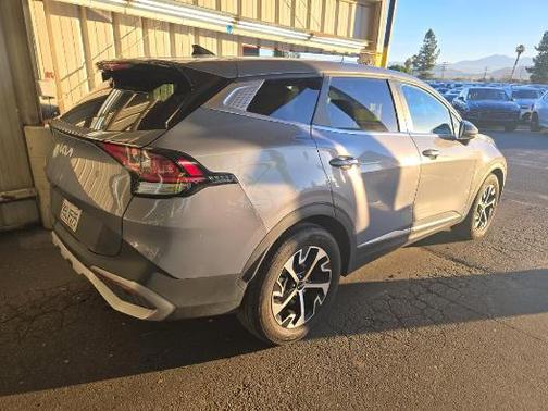Brilliant Silver Metallic 2024 Nissan Pathfinder SV FWD