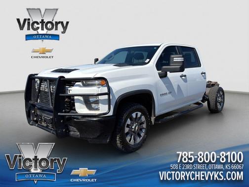 Summit White 2022 Chevrolet Silverado 2500 Custom