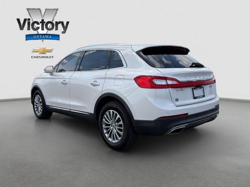 White Platinum Metallic Tri-Coat 2018 Lincoln MKX Select