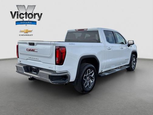 Summit White 2025 GMC Sierra 1500 SLT