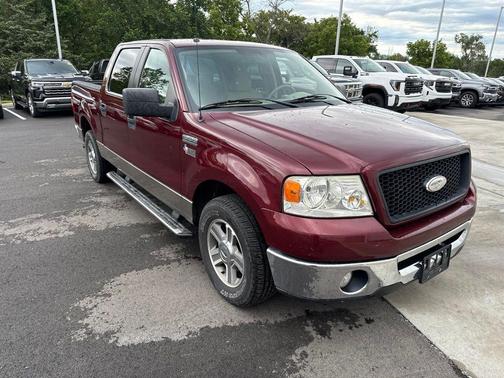Red 2006 Ford F-150 XLT