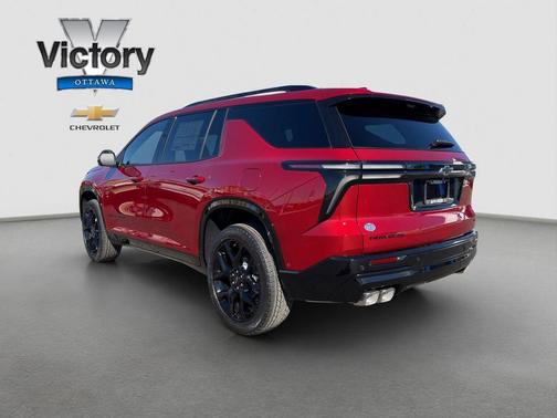 Radiant Red Tintcoat 2026 Chevrolet Traverse RS