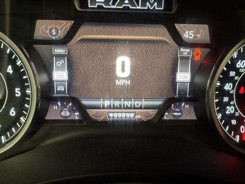 2022 RAM 2500 Laramie Crew Cab 4x4 6'4' Box