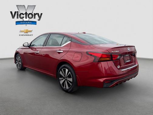 Scarlet Ember Tintcoat 2021 Nissan Altima 2.5 SV