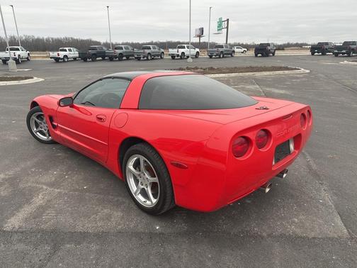 2000 Chevrolet Corvette Base