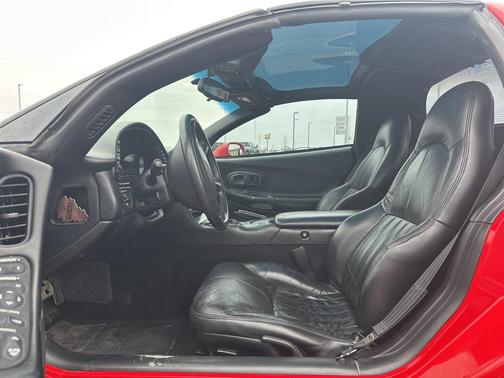 2000 Chevrolet Corvette Base