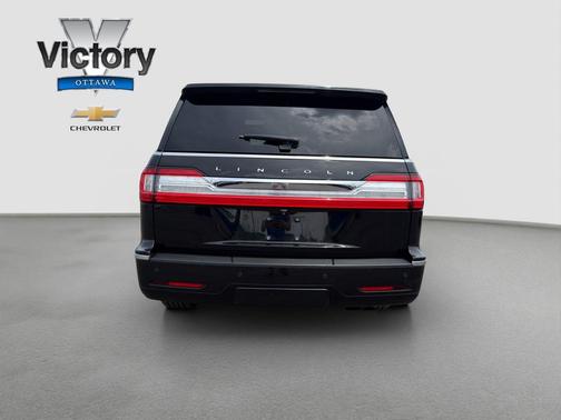 Infinite Black Metallic 2019 Lincoln Navigator Reserve