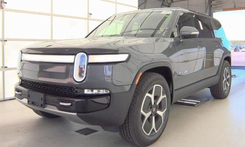 2024 Rivian R1S Adventure