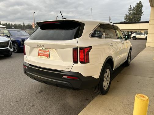 2023 Kia Sorento LX