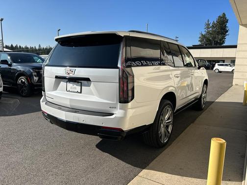2025 Cadillac Escalade Sport Platinum