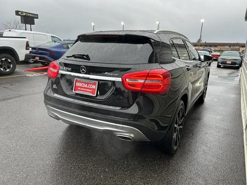 2016 Mercedes-Benz GLA-Class 4MATIC