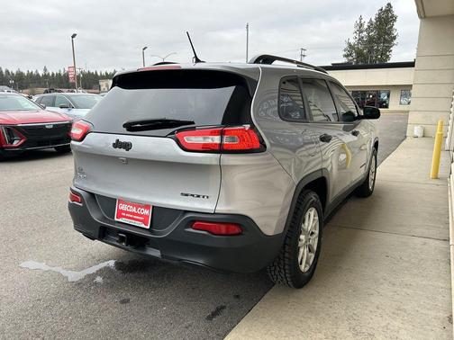 2017 Jeep Cherokee Sport