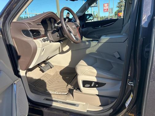 2015 Cadillac Escalade Premium