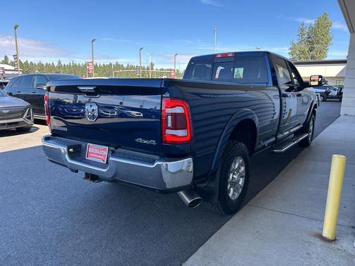 2022 RAM 2500 Laramie Crew Cab 4x4 8' Box