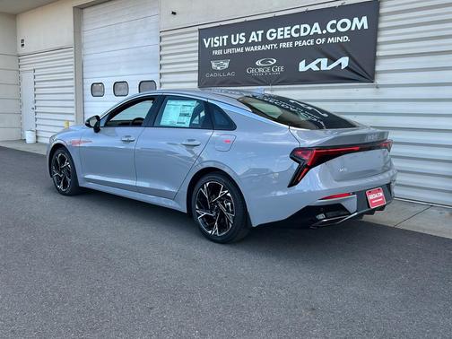 2026 Kia K5 GT-Line