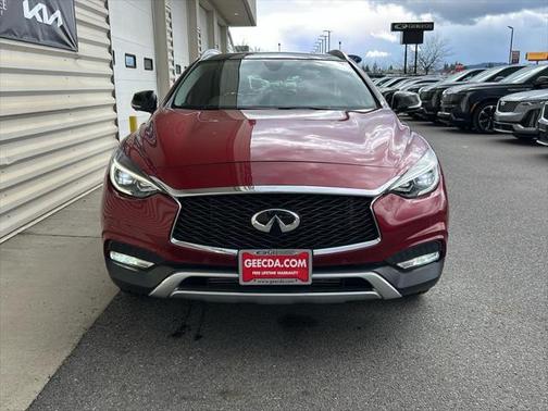 2018 INFINITI QX30 ESSENTIAL