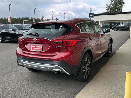 2018 INFINITI QX30 ESSENTIAL