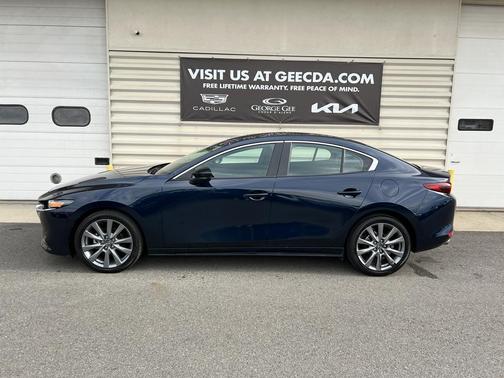 2025 Mazda Mazda3 FWD w/Preferred Package