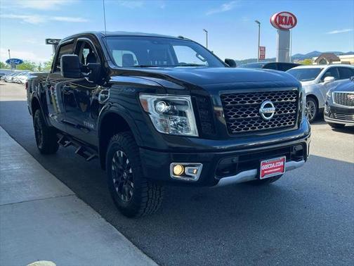 2017 Nissan Titan PRO-4X