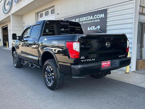 2017 Nissan Titan PRO-4X