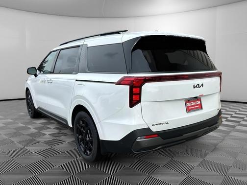 Snow White Pearl 2026 Kia Carnival Hybrid SX