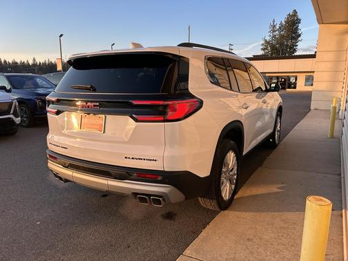 2024 GMC Acadia AWD Elevation