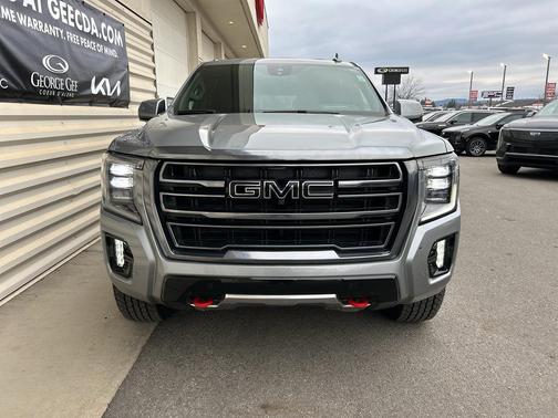 2023 GMC Yukon XL 4WD AT4