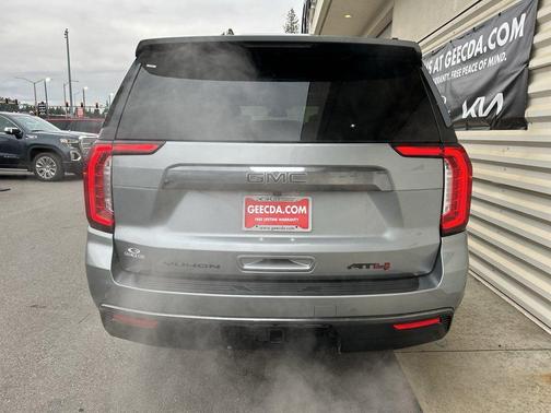 2023 GMC Yukon XL 4WD AT4