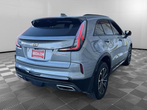 Mineral Grey Metallic 2024 Cadillac XT4 Sport