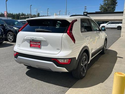 2023 Kia Niro EX