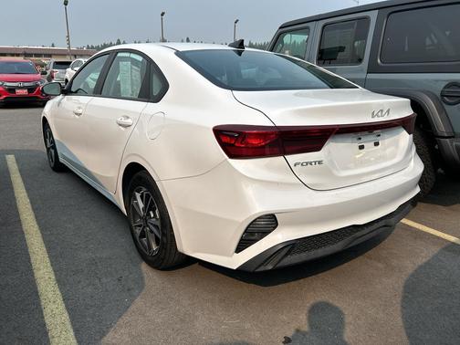 2024 Kia Forte LXS