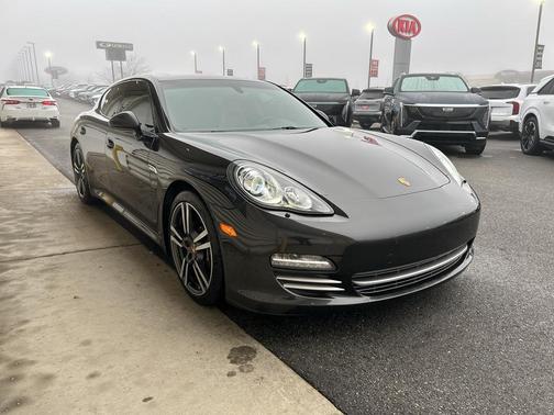 2013 Porsche Panamera 4