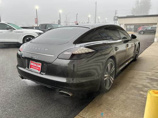 2013 Porsche Panamera 4