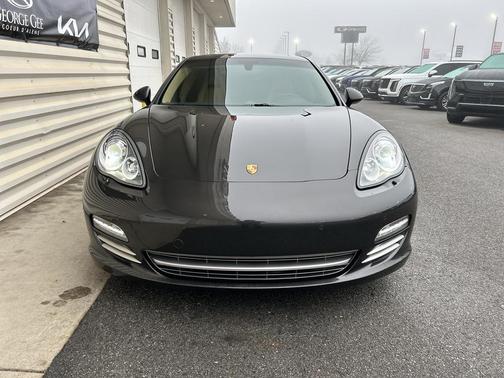 2013 Porsche Panamera 4