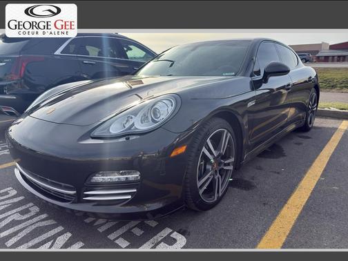 2013 Porsche Panamera 4