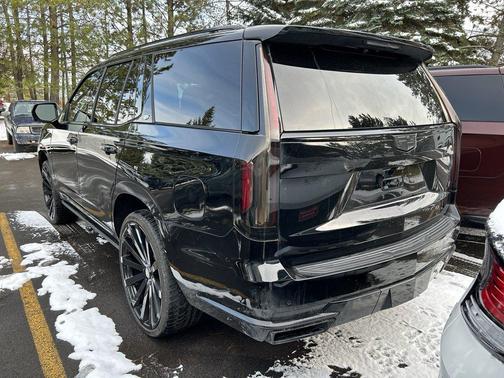 2023 Cadillac Escalade Sport