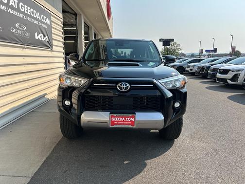2024 Toyota 4Runner TRD Off Road