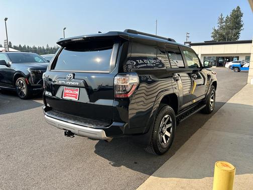 2024 Toyota 4Runner TRD Off Road