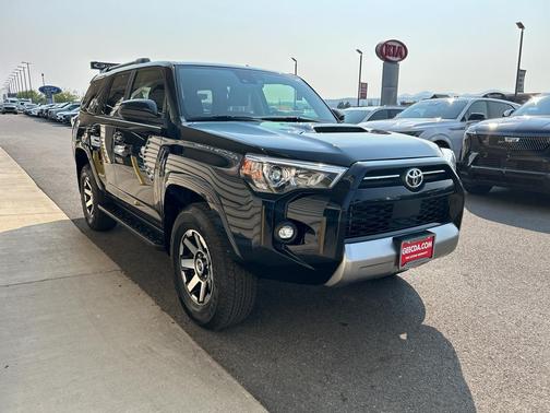 2024 Toyota 4Runner TRD Off Road