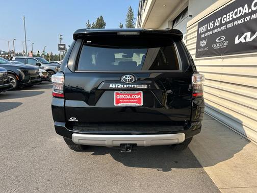 2024 Toyota 4Runner TRD Off Road