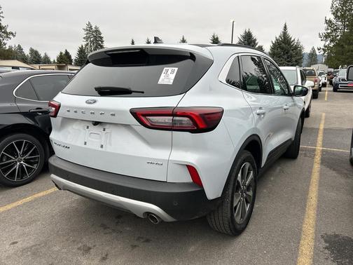 2025 Ford Escape Platinum