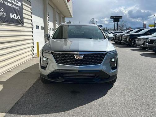 2024 Cadillac XT4 Premium Luxury