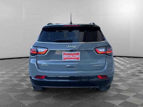 Sting-Gray Clearcoat 2022 Jeep Compass Limited
