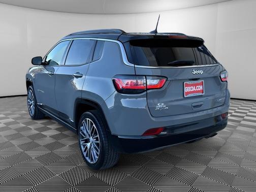 Sting-Gray Clearcoat 2022 Jeep Compass Limited
