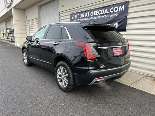 2022 Cadillac XT5 Premium Luxury
