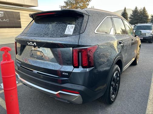 2024 Kia Sorento S