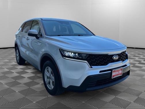 Sparkling Silver 2021 Kia Sorento LX