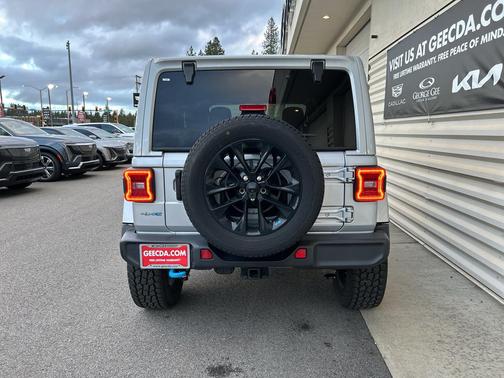 2022 Jeep Wrangler Unlimited 4xe Sahara