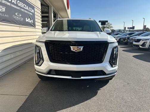 2025 Cadillac Escalade Sport Platinum